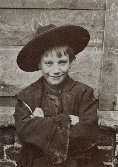 Фото ребёнка лондонского бедняка.