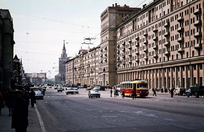 Уличная сцена. СССР, 1981 год.