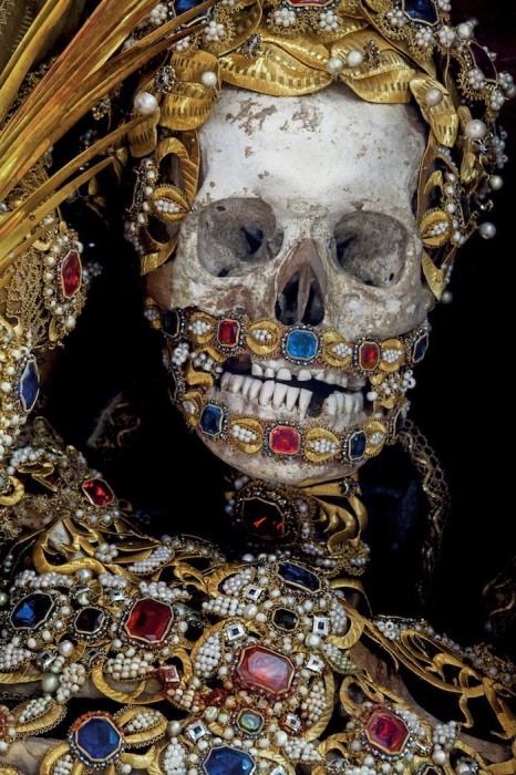 Скелет Святого Альбертуса.