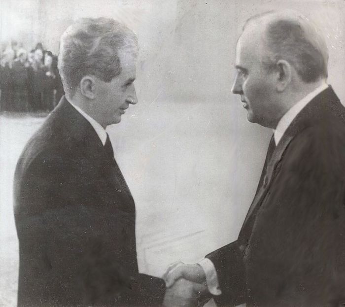 Николае Чаушеску и Михаил Горбачев, 1985 год. | Фото: ru.wikipedia.org.