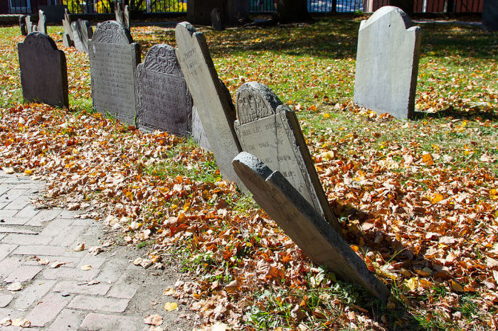 Надгробия XVIII и XIXвеков на холме Коппс Хилл в Бостоне. | Фото: commons.wikimedia.org.