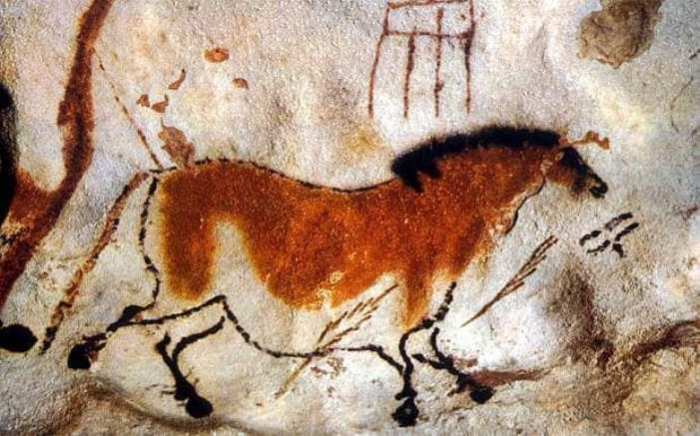 Изображение лошади на стене в пещере Ласко (Франция), 17000 лет до н.э. | Фото: telegraph.co.uk.