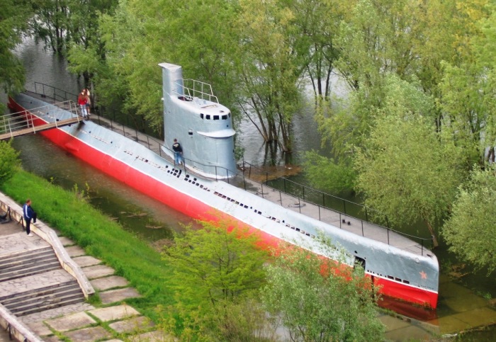 Подводная лодка проекта 615. Краснодар, 2005 год. | Фото: forums.airbase.ru.
