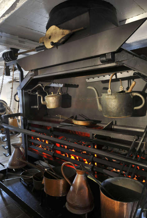 Кухня на британском линейном корабле HMS Victory. | Фото: pikabu.ru.
