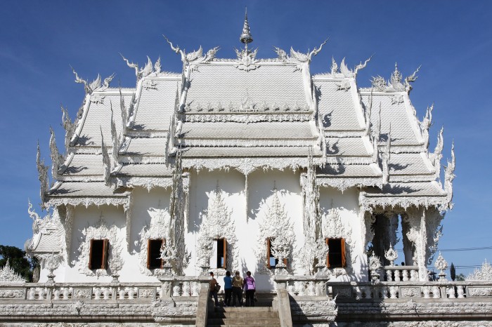 Wat Rong Khun. / Фото: www.wallscover.com