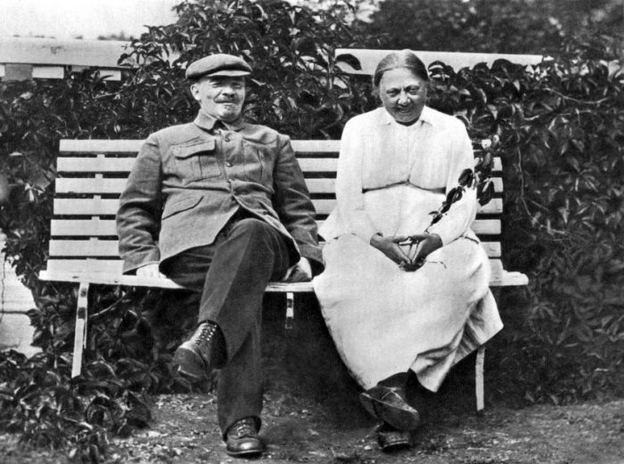 Надежда Крупская и Владимир Ленин. / Фото: www.sensum.club