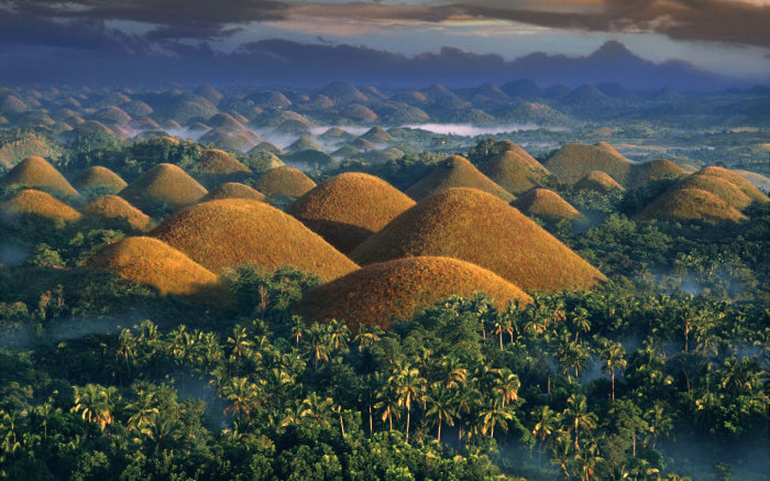 Шоколадные холмы, остров Бохоль, Филиппины. / Фото: www.lj-top.ru