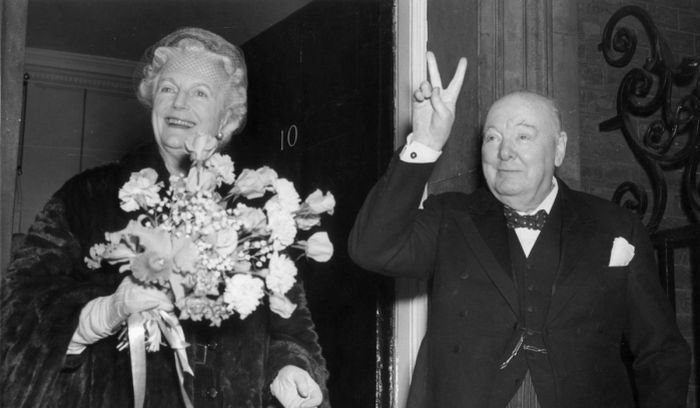 Уинстон Черчилль и Клементина Хозьер. / Фото: www.huffpost.com