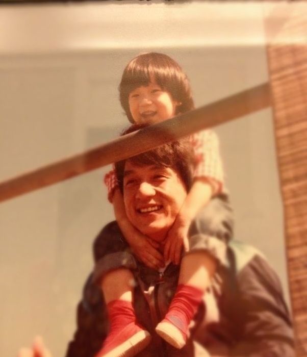 Джеки Чан с сыном. / Фото: www.tumblr.com