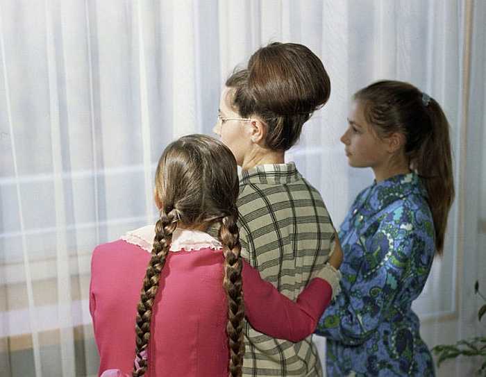 Валентина Гагарина с дочерьми Еленой и Галиной. / Фото: www.ria.ru