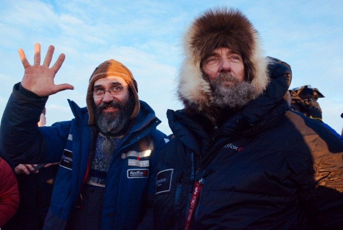 Фёдор Конюхов и Иван Меняйло после приземления. / Фото: www.gtrk-saratov.ru