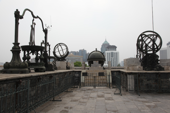Древняя обсерватория в Пекине превратилась в музей астрономии. / Фото: www.wikimedia.org