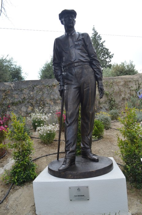 Памятник Ивану Бунину в Грассе. / Фото: www.wikimedia.org