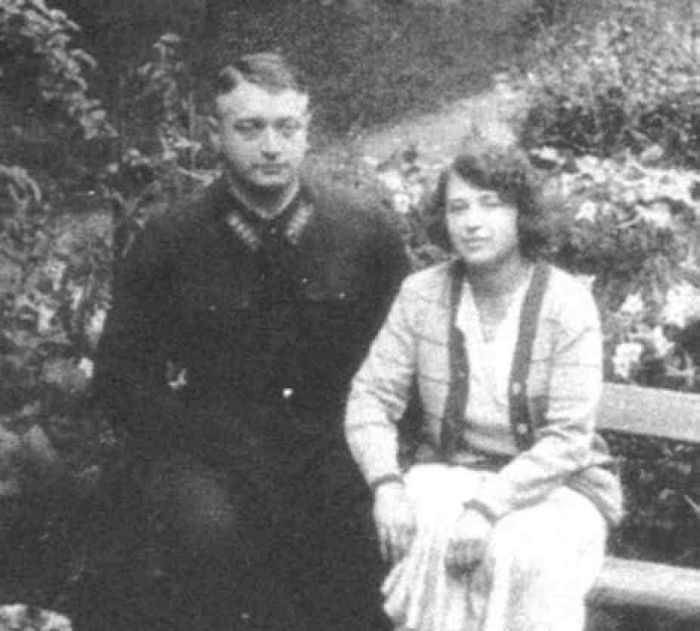 Михаил Тухачевский и Нина Гриневич, 1935 год. / Фото: www.xliby.ru