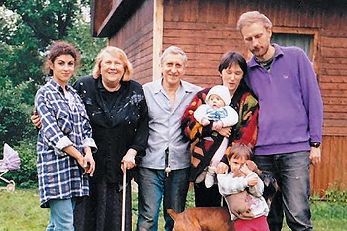 У них была очень дружная семья. / Фото: www.kino-novosti.org.ua