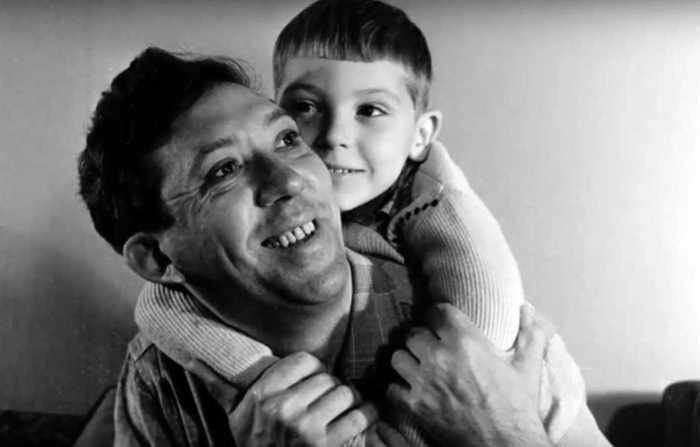 Юрий Никулин с сыном, 1962. / Фото: Global Look Press