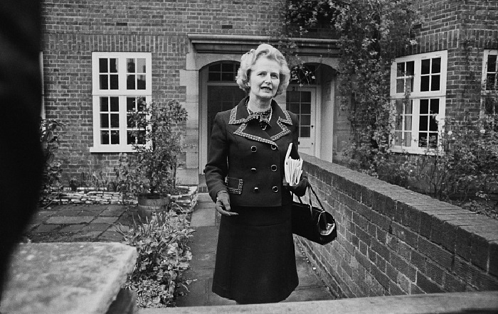 Маргарет Тэтчер - министр образования.