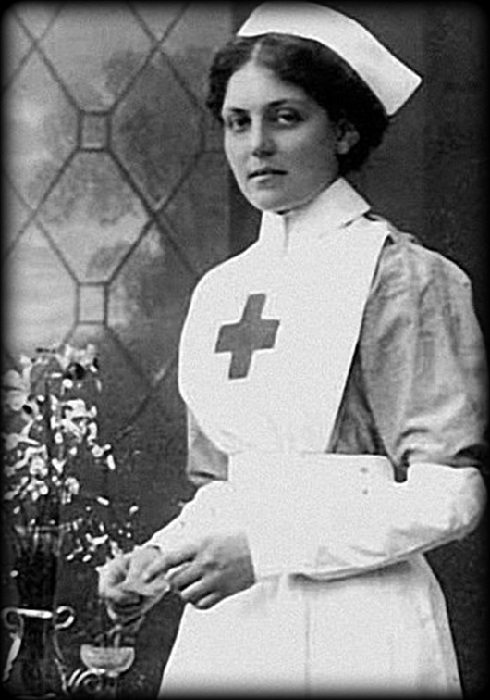Вайолетт Джессоп - медсестра на лайнере «Британик».
