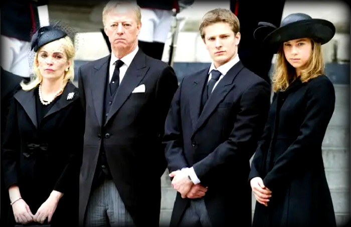 Марк Тэтчер с супругой и детьми на похоронах Маргарет Тэтчер, 2013 год.