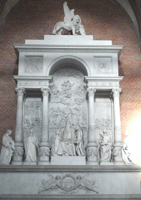 Памятник Тициану в церкви Санта-Мария Глориоза деи Фрари. (Венеция).