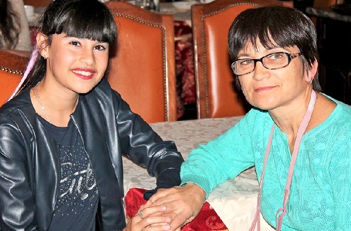 Диана с мамой. | Фото: samara.kp.ru.