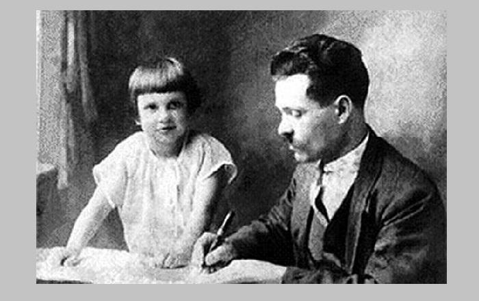 Нестор Иванович Махно с дочерью Еленой.