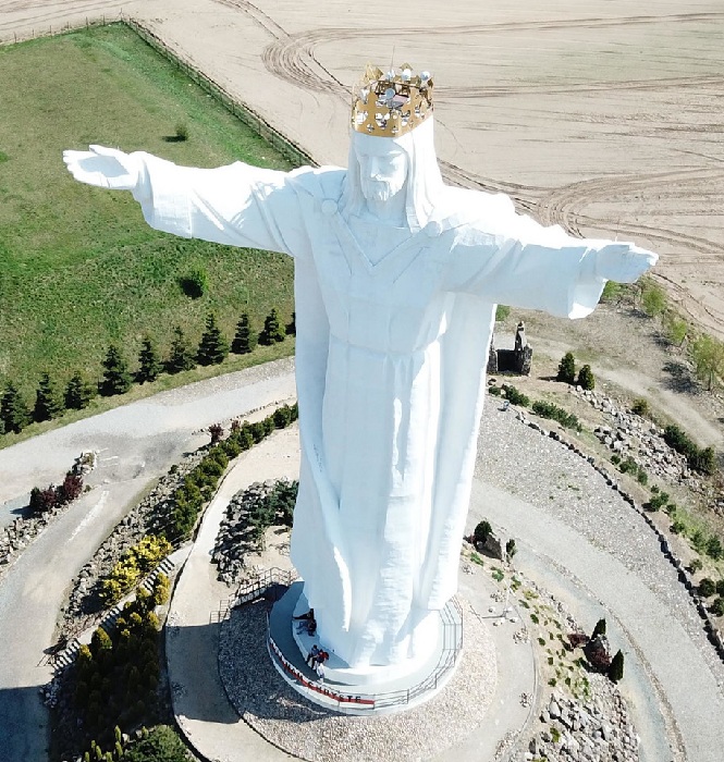 Статуя Иисуса Христа. Польша. ( Фрагмент).
