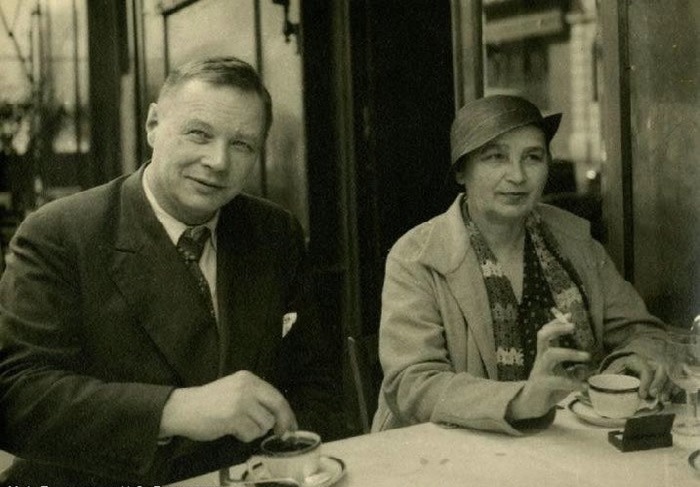 Н.С. Гончарова и М.Ф.Ларионов в Париже.