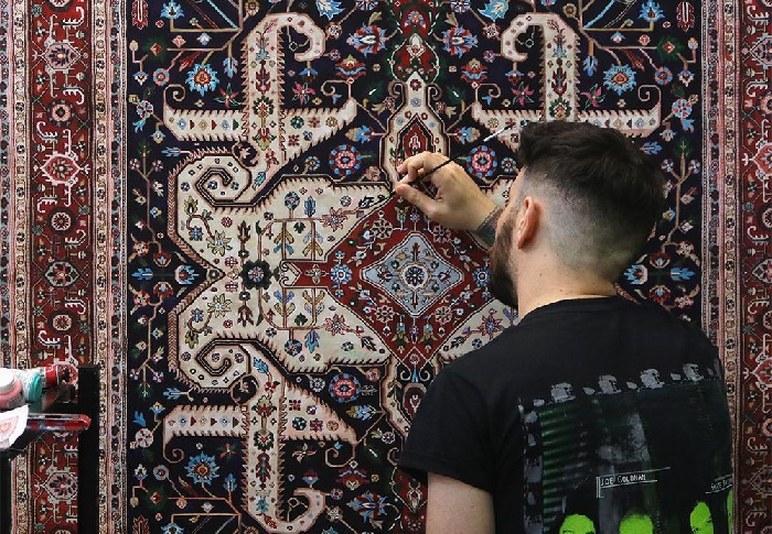 Персидские ковры на живописных полотнах от Джейсона Сейфи.