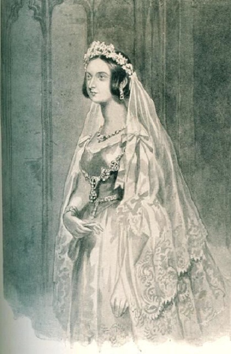 Виктория в свадебном платье