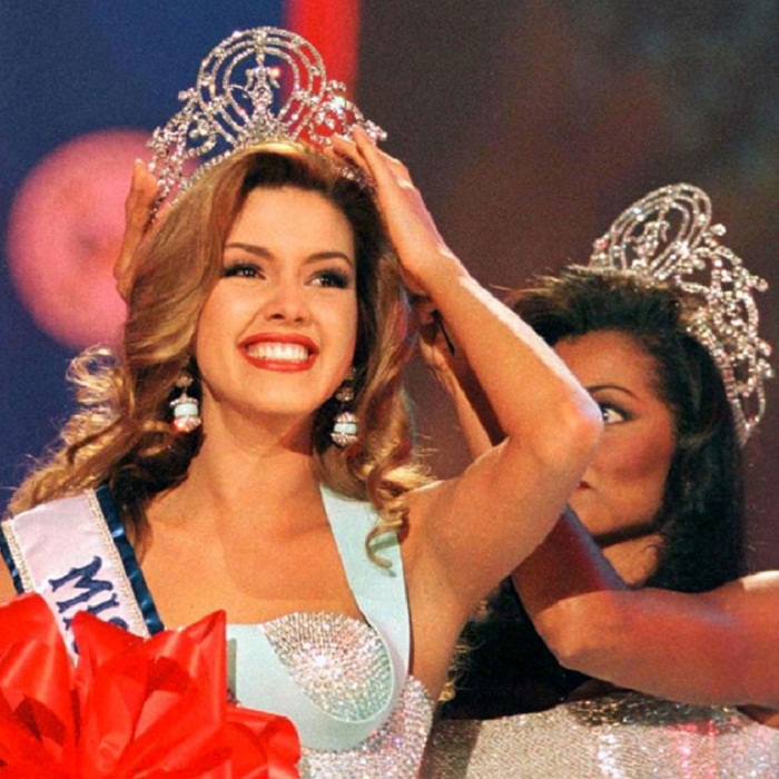 Алисия Мачадо, Венесуэла. Мисс Вселенная-1996  19 лет, рост 173 см.