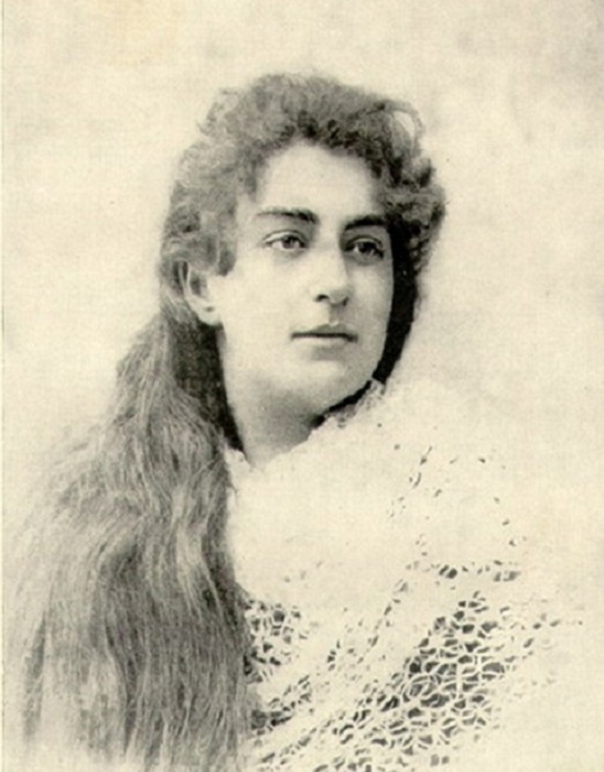Лидия Мизинова
