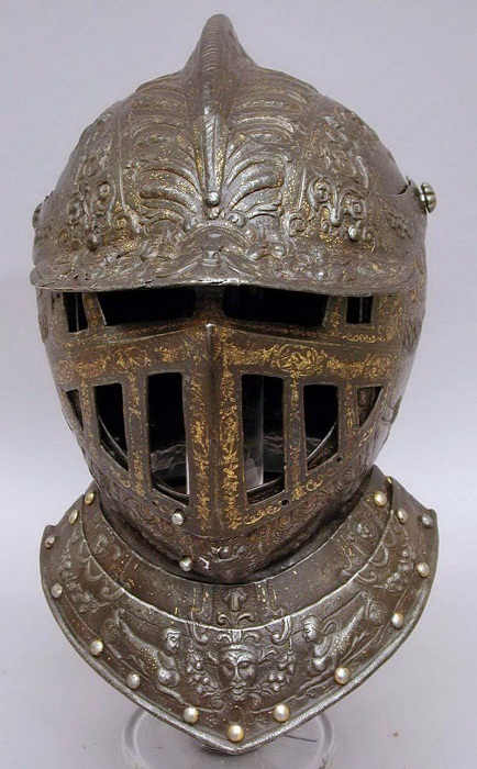 Закрытый шлем штатгальтера Испанских Нидерландов Фернандо Альвареса де Толедо, герцога Альбы. Милан. Около 1570 г.