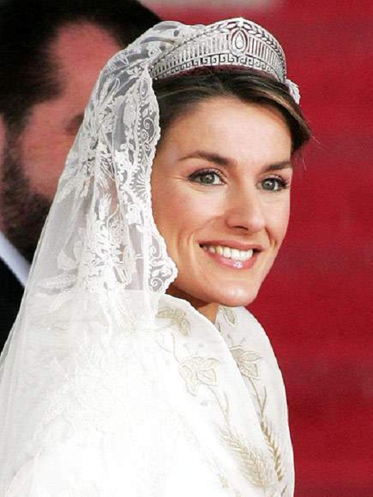 Летиция в платиновой тиаре в день своей свадьбы в 2004 году.