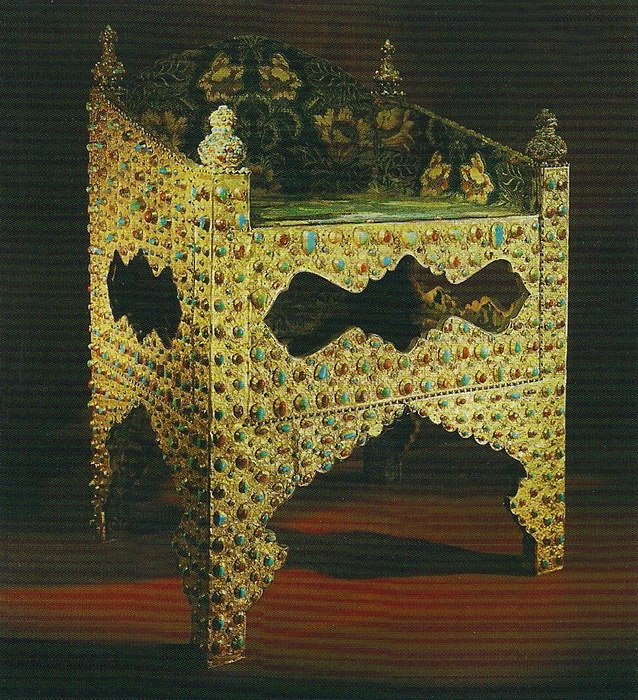 Трон персидского шаха Аббаса I Подарок царю Борису Годунову. Персия. Золото, драгоценные камни, канафарение, басма