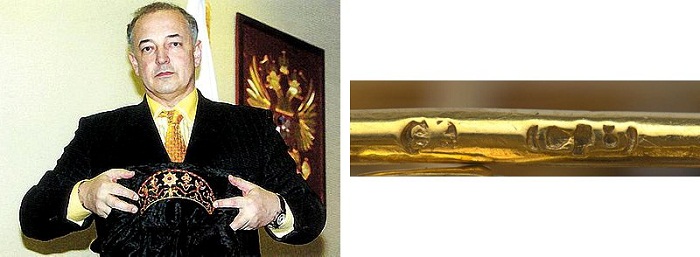 Артем Тарасов с короной. Справа - клеймо ювелирного дома «К.Э. Болин» на короне