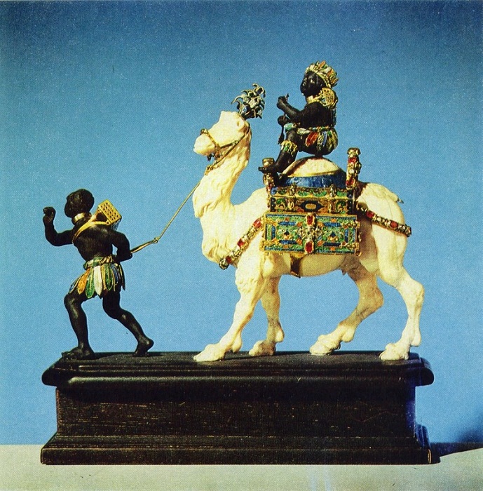 Два мавра с верблюдом. Мастера Б. Пермозер и И. М. Динглингер. Золото, эмаль, алмазы, рубины, эбеновое дерево, слоновая кость