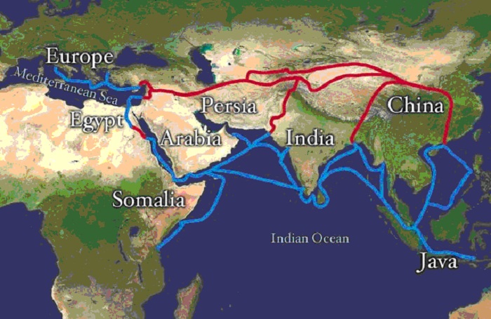 Синяя линия - канал торговли специями, который заблокировала Османская Империя