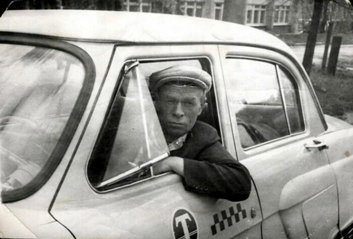 Советские таксисты сами регулировали свой рабочий день. /Фото: cm.author.today
