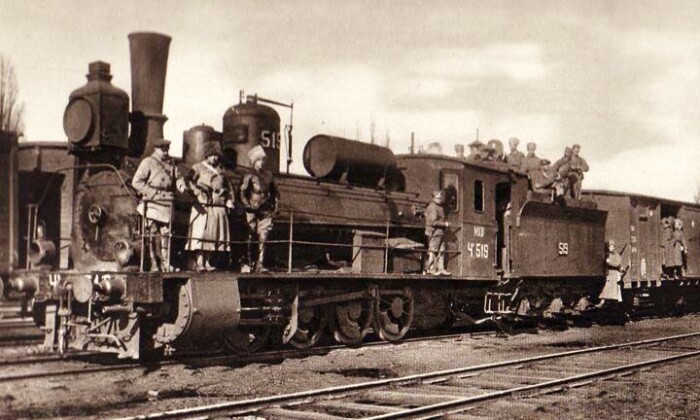 Поезд Колчака, на котором предположительно вывозилось золото. /Фото: историческая-самара.рф