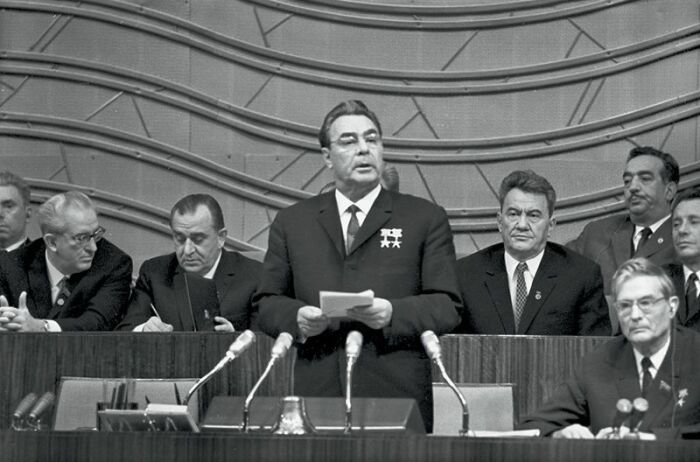 В 1967 году алиментщиков начали «прижимать». /Фото: proza.ru