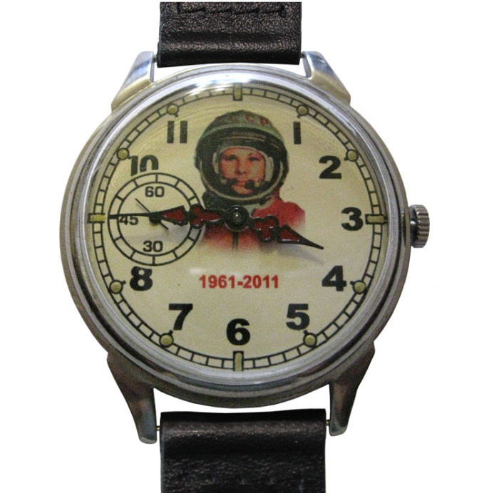 Гагарин стал лицом наручных часов. /Фото: soviet-power.com