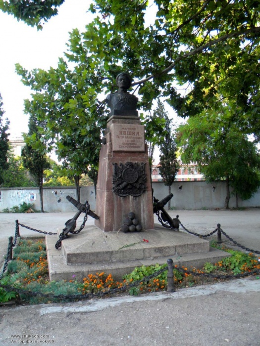 Памятник матросу Кошке в Севастополе./Фото: shukach.com