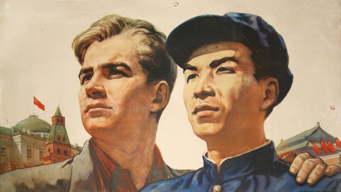 Со смертью Сталина пропаганда вечной дружбы между русскими и китайцами сошла на нет./Фото: vladtime.ru