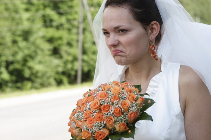 Считалось, что взгляд невесты имеет невероятную силу. /Фото: onebigday.ru