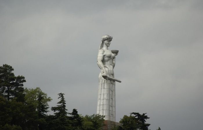 Памятник царице Тамаре в Тбилиси./Фото: data3.i.gallery.ru