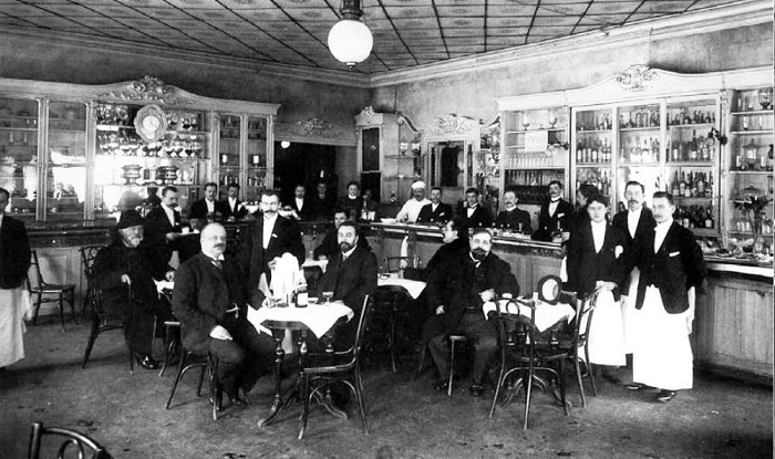 В 1842 году в Петербурге был открыт первый кафе-ресторан «Доминик»./Фото: pbs.twimg.com