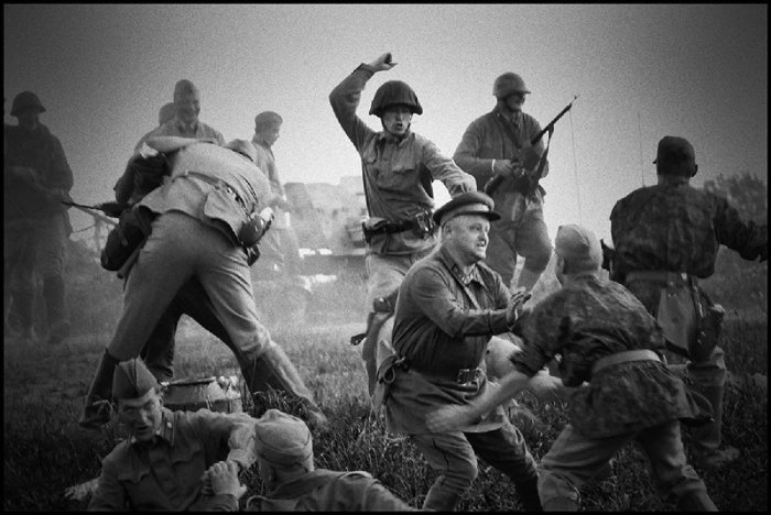 Рукопашный бой советских солдат с немцами. /Фото: avatars.mds.yandex.net