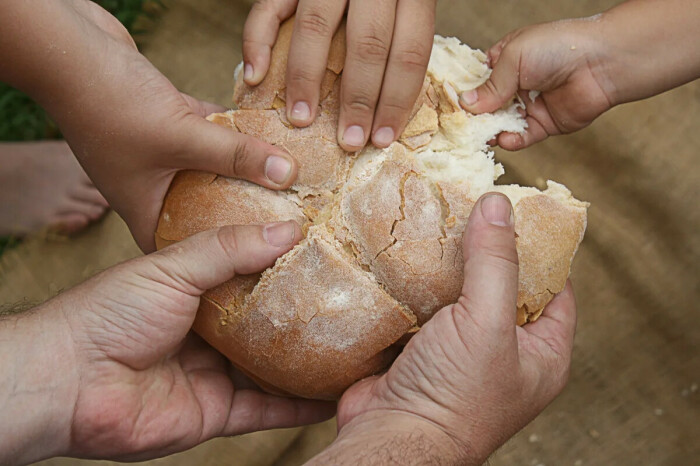 При помощи хлеба лечили детей и взрослых. /Фото: f1.mylove.ru