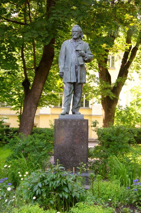 Памятник Герцену в Москве. /Фото: upload.wikimedia.org